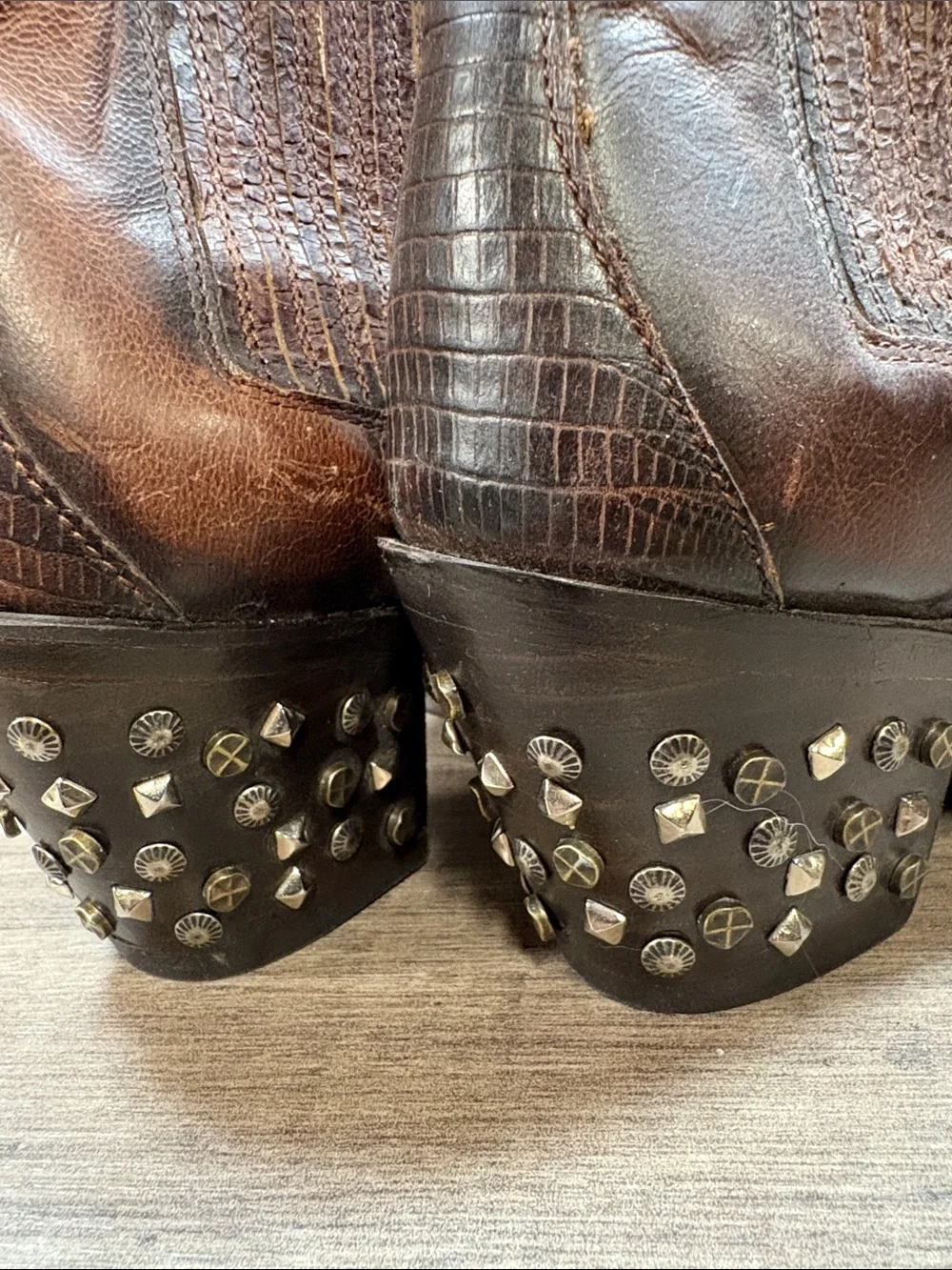 Idyllwind Moxie Western Brown Studded Booties Cowgirl Boots Womens Size 6 B